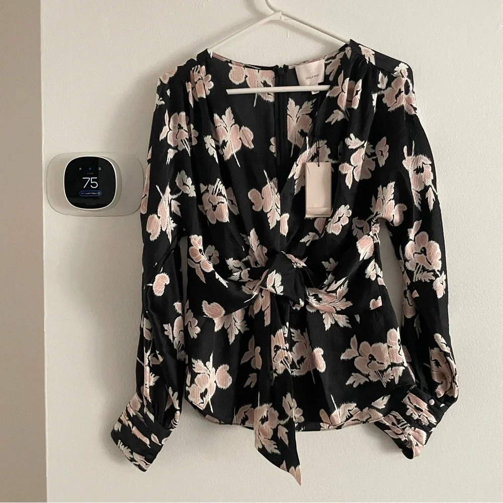 Cinq a sept Yesenia Floral Black and Pink Women's Top size small